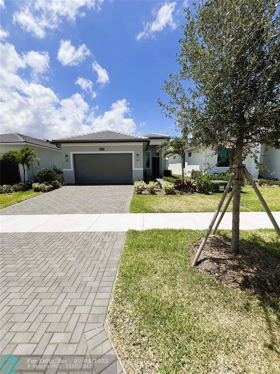 9006 SW Vetta Way, Port St Lucie, FL 34987