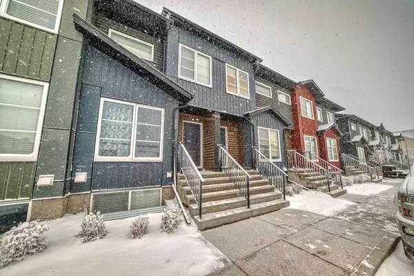 Calgary, AB T3N 1E9,31 Red Embers Parade NE #211