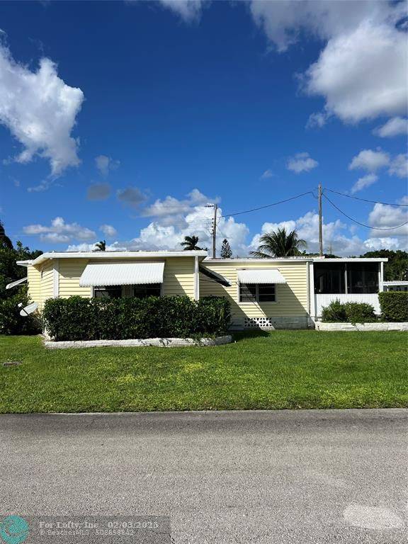 8501 SW 18th Pl, Davie, FL 33324