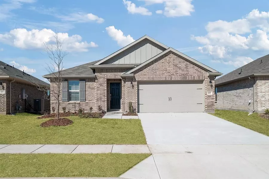 4037 Georges Bend, Crandall, TX 75114