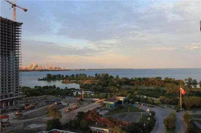 Toronto W06, ON M8V 1A4,2200 Lakeshore BLVD W #1707