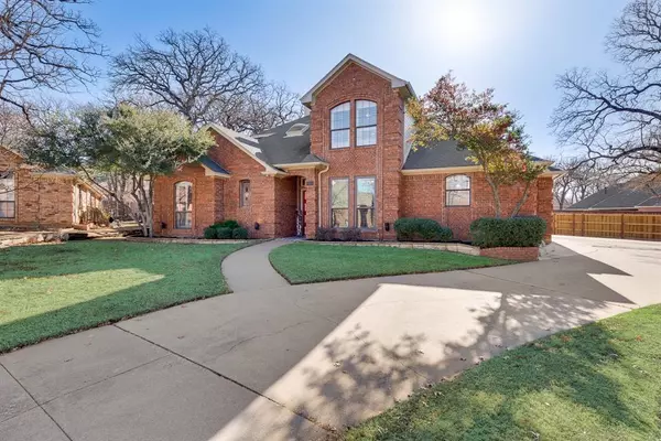 Arlington, TX 76001,7211 Forestwind Court