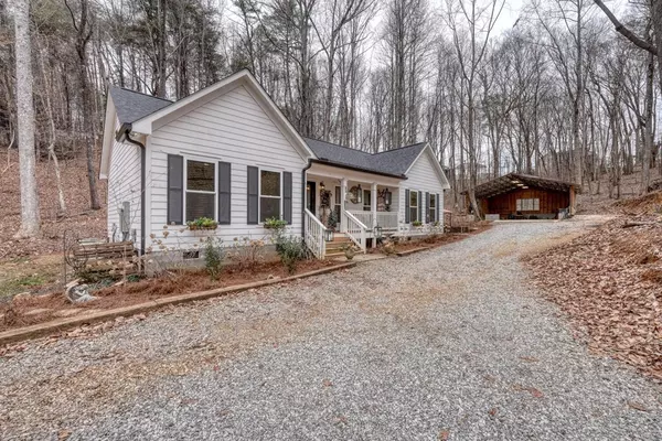 Dahlonega, GA 30533,108 Old River Road