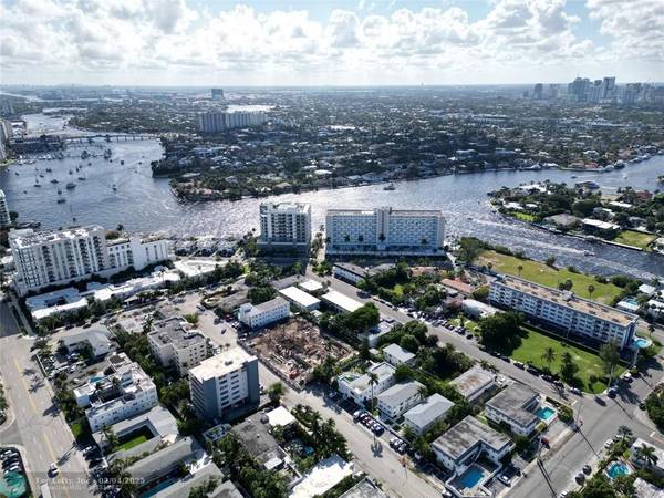 Fort Lauderdale, FL 33304,527 Orton Avenue  #303 D