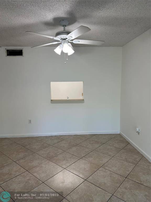 Plantation, FL 33324,711 N Pine Island Rd  #1