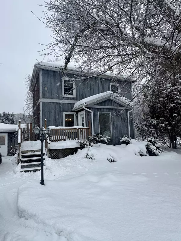 106 Victoria RD, Georgina, ON L0C 1L0