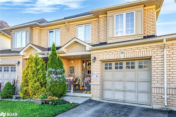 28 LANCASTER CT, Barrie, ON L4M 0G1