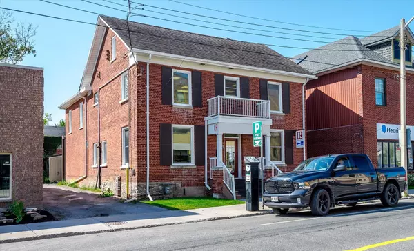 273 Charlotte ST #Lower Unit 2, Peterborough, ON K9J 2V3