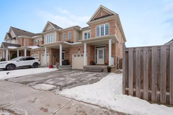 Bradford West Gwillimbury, ON L3Z 0V7,64 Daniele CRES