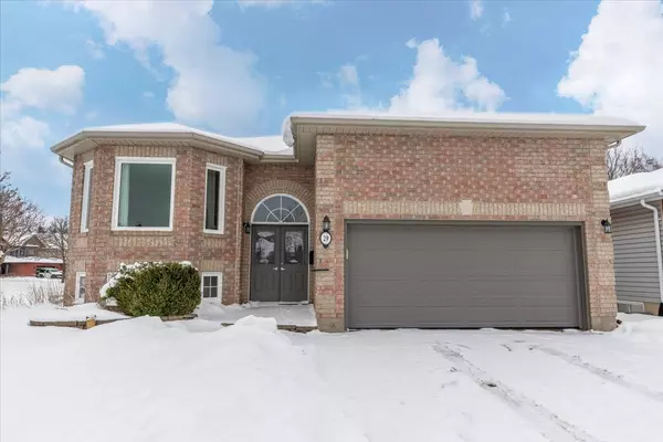 29 Mapleton AVE #Main, Barrie, ON L4N 7M2