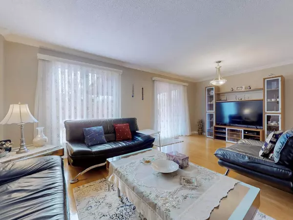 Mississauga, ON L6Z 1K8,129 Chalfield LN