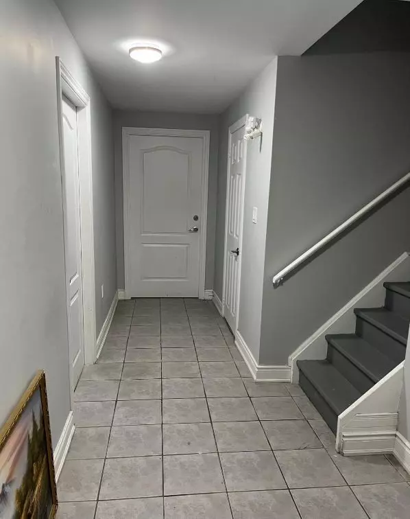 Brampton, ON L6Y 4N1,61 Canarvan CT #Basement 2 Room Unit