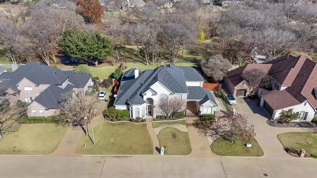 26 Forest Drive, Mansfield, TX 76063