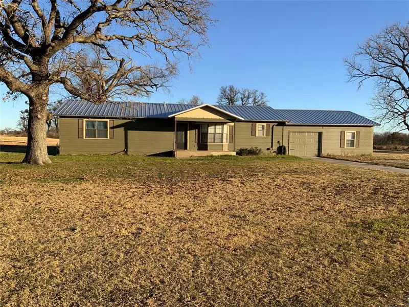 390 County Road 140, Comanche, TX 76442