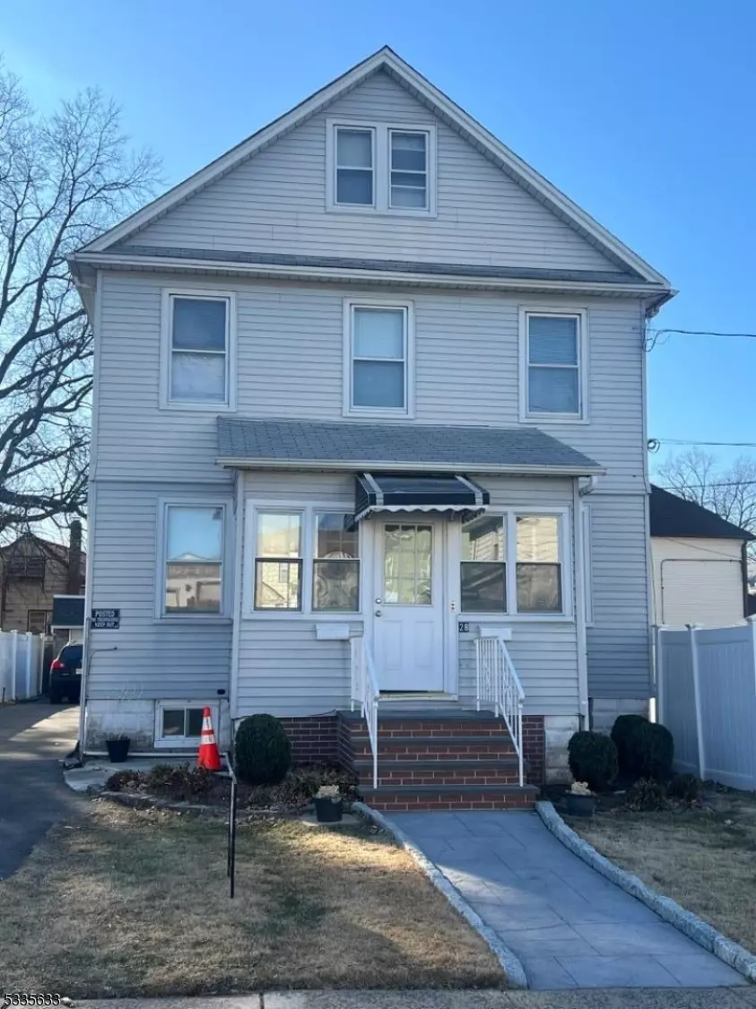 Elizabeth City, NJ 07202,28 Bellevue St #1