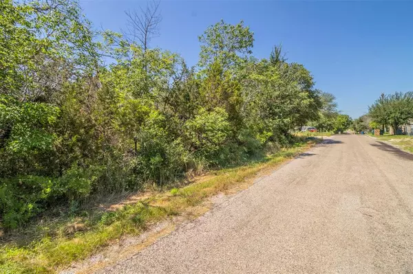 2719 Sycamore Court,  Granbury,  TX 76048