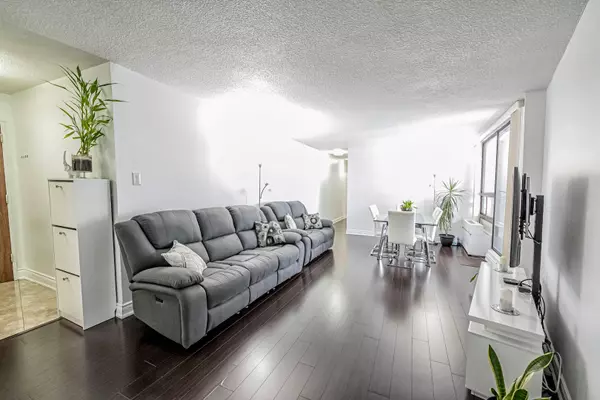 Mississauga, ON L5A 2S2,50 Mississauga Valley BLVD #1016