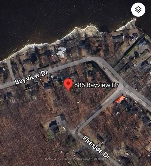 Constance Bay - Dunrobin - Kilmaurs - Woodlawn, ON K0A 3M0,685 BAYVIEW DR