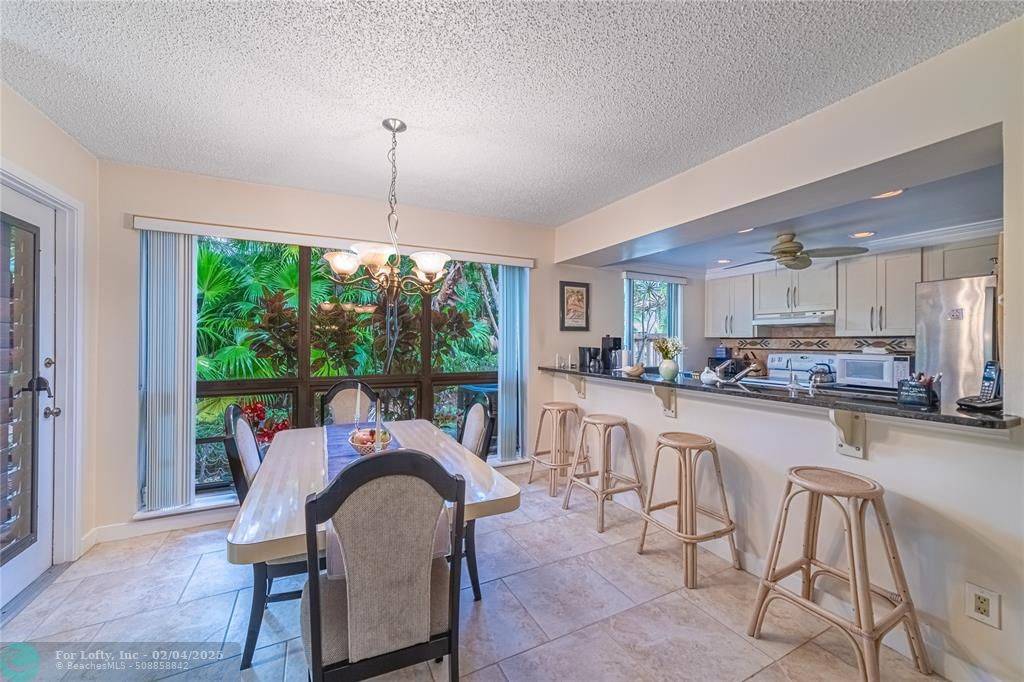 Palm Beach Gardens, FL 33418,221 Brackenwood Ter  #221