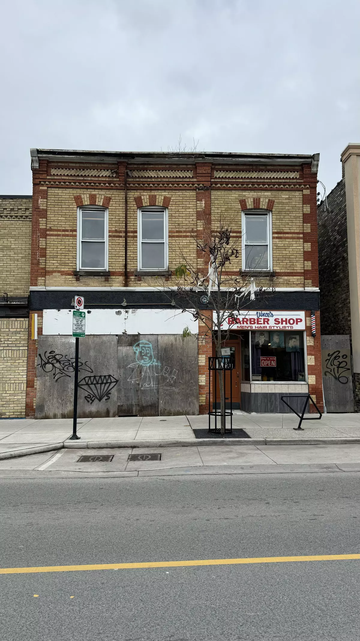 London, ON N5W 2Z7,778-780 Dundas ST S