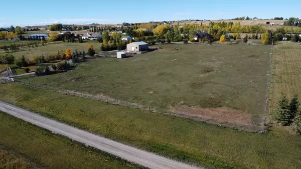 387201 2 ST West, Rural Foothills County, AB T1S 6C7