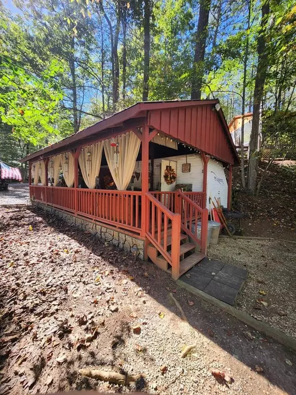 Ellijay, GA 30540,97 37th Street