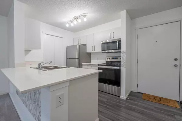 Calgary, AB T3N1T4,4641 128 AVE NE #3321