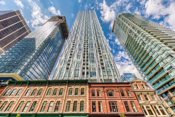 1 Yorkville AVE #2403, Toronto C02, ON M4W 0B1