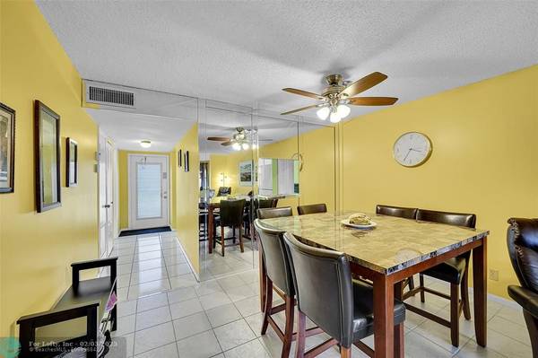 Sunrise, FL 33322,10123 Sunrise Lakes Blvd  #206