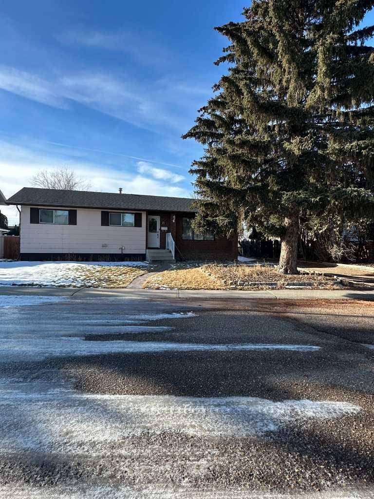 17 Castelani CRES SE, Medicine Hat, AB T1B 1S9