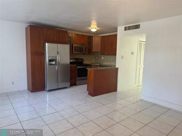 Oakland Park, FL 33334,4051 NE 13TH AV  #60-3