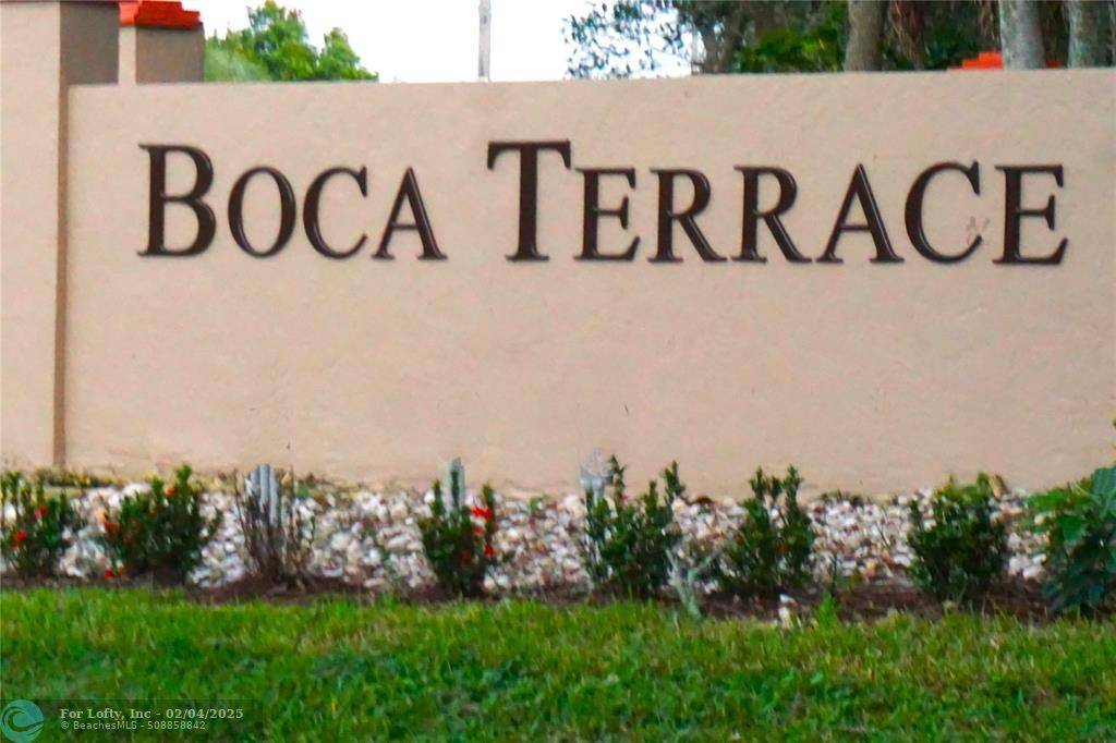 Boca Raton, FL 33486,912 SW 9th Street Cir  #102