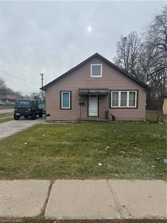 Niagara Falls, ON L2G 3G1,6360 MCLEOD RD