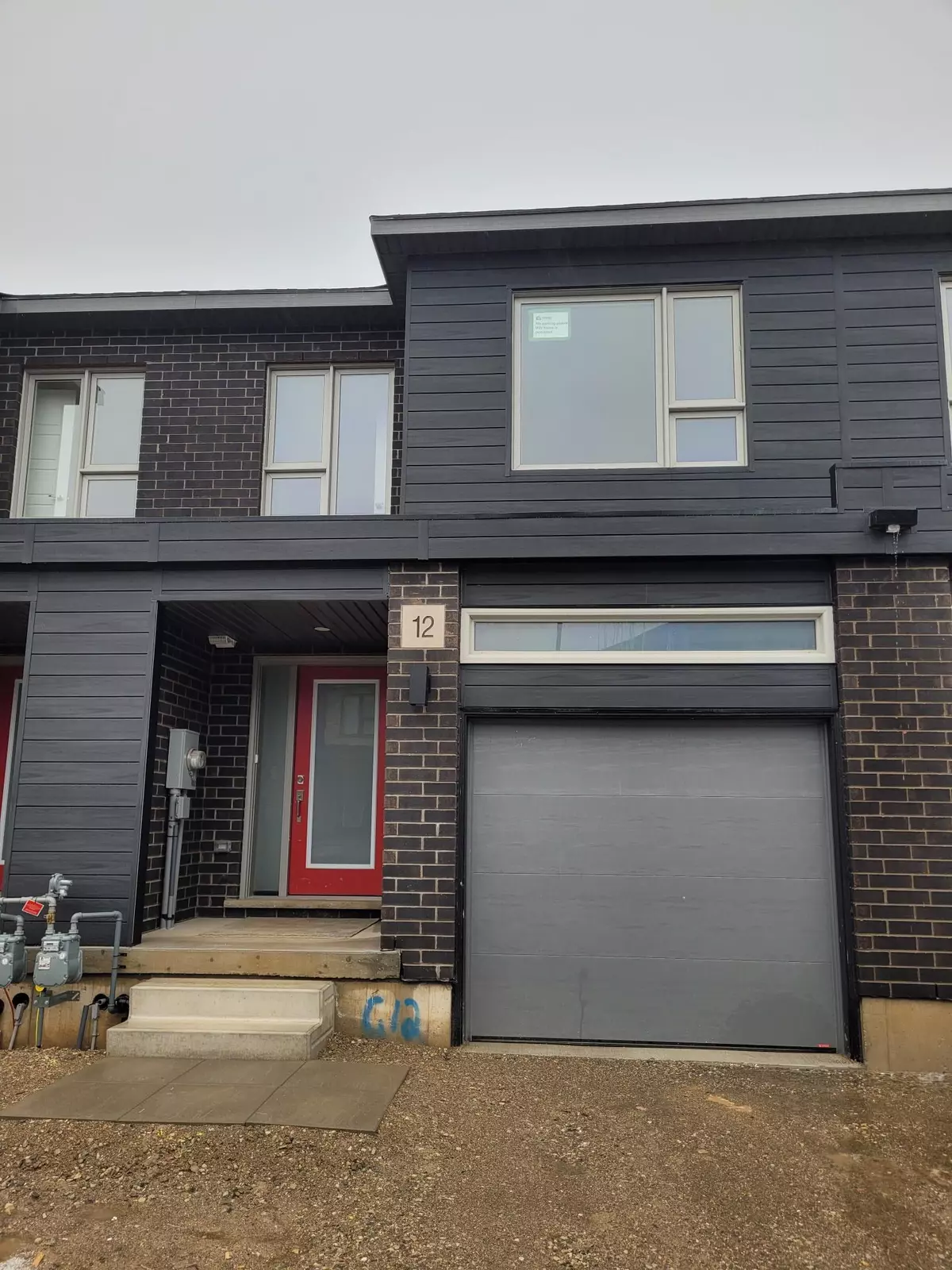 Kitchener, ON N2R 0R8,12 Pony WAY S