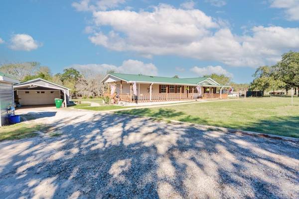 528 County Road 1380, Alvord, TX 76225