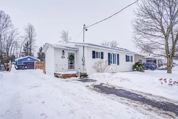 699 Burton DR, Innisfil, ON L9S 2H6