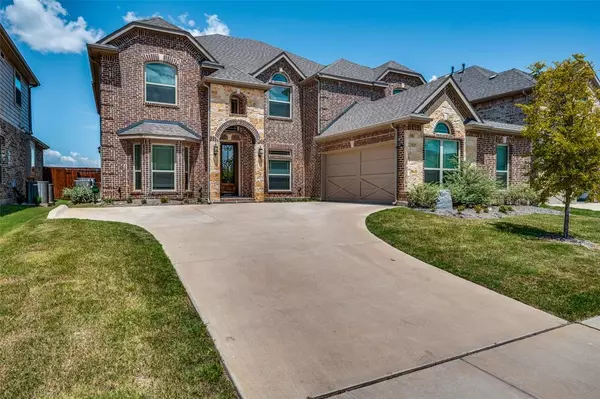 1316 Thunder Dove Drive, Mansfield, TX 76063