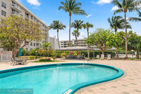 Boca Raton, FL 33432,2851 S Ocean Blvd  #6-F