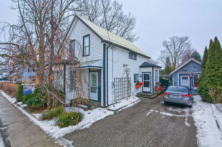 138 Sydenham ST E, Aylmer, ON N5H 1L5