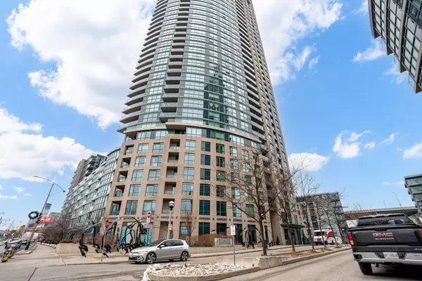 219 Fort York BLVD #1204, Toronto C01, ON M5V 1B1