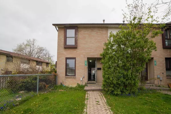 34 Fleetwood CRES #63, Brampton, ON L6T 2E5