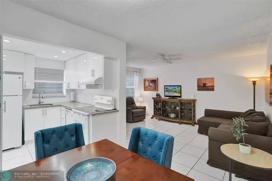 1840 Dewey St  #308, Hollywood, FL 33020