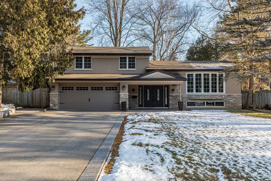 165 Walby DR, Oakville, ON L6L 4C9