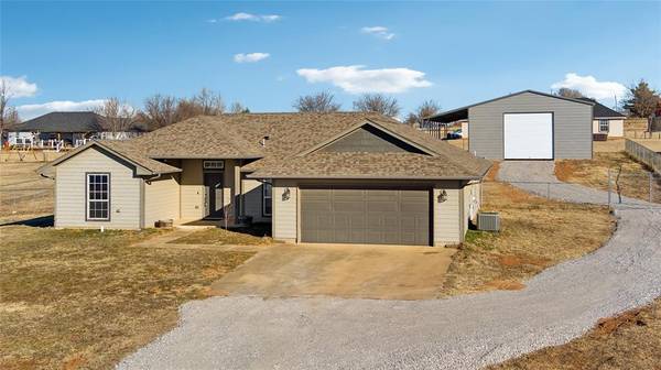 1217 Hillside Terrace, Blanchard, OK 73010