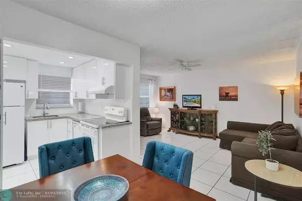 Hollywood, FL 33020,1840 Dewey St  #308