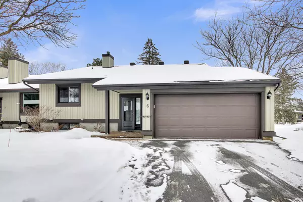 Stittsville - Munster - Richmond, ON K2S 1B9,6 Meadowmist CT