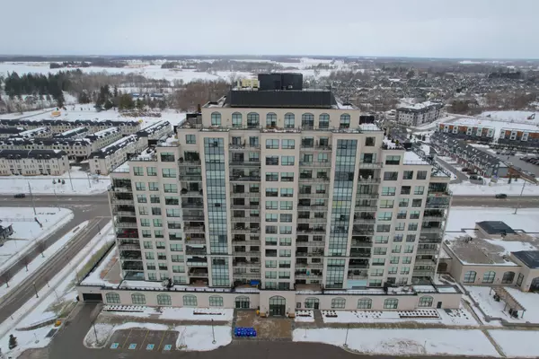 260 Villagewalk BLVD #404, London, ON N6G 0W6