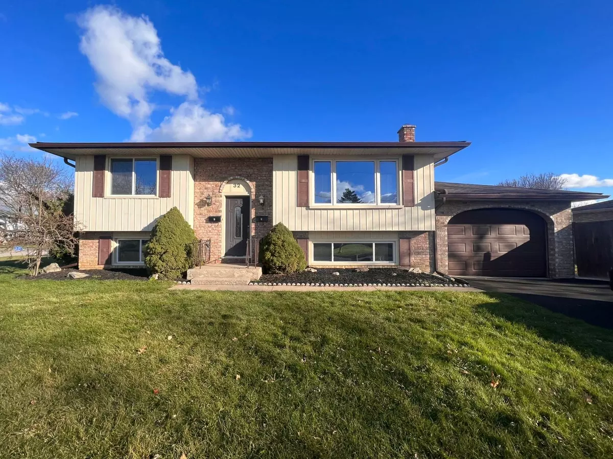 St. Catharines, ON L2N 5R5,32 BENDINGROAD CRES