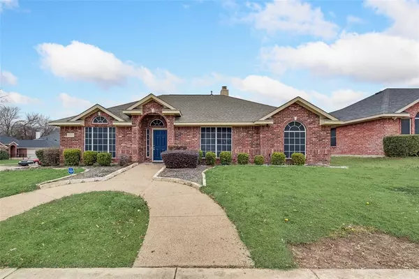 Lancaster, TX 75146,2235 W Thoroughbred Drive