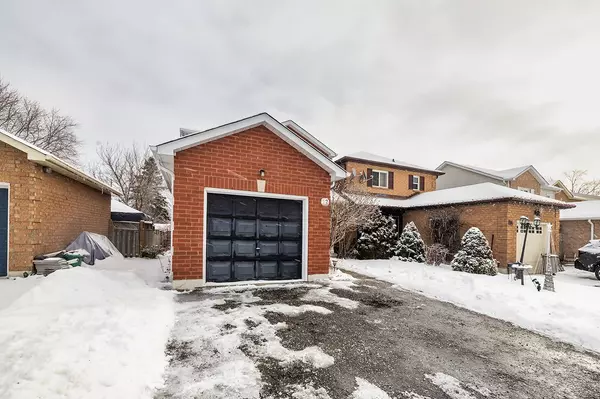 Durham, ON L1E 2Y5,92 McMann CRES